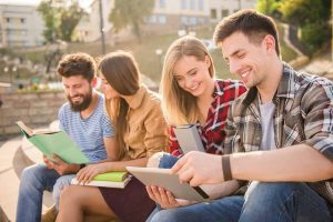 Какие книги популярны среди молодежи