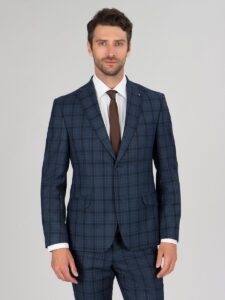 Мужской костюм двойка: как выбрать и носить с уверенностью